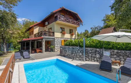 Maison 8 personnes à Lukovdol - Photo 1