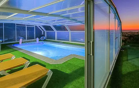 Villa de rêve avec piscine dans quartier résidentiel - Photo 9