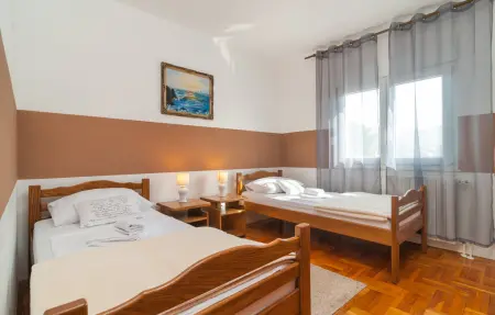 Maison 13 personnes à Zrnovnica - Photo 31