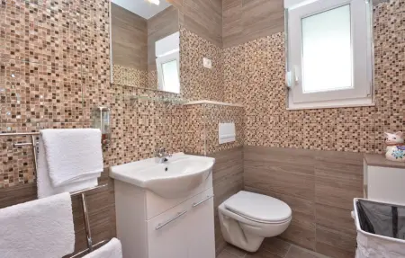 Maison 13 personnes à Zrnovnica - Photo 40