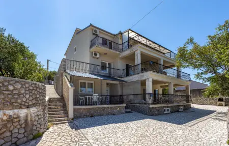 Appartement 10 personnes à Senj - Photo 1