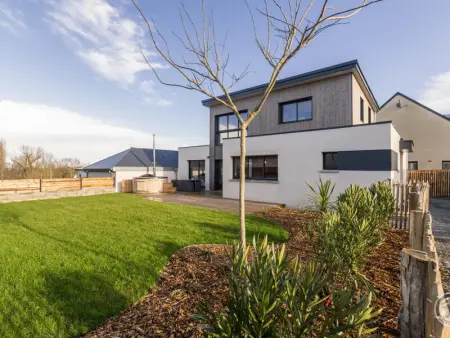 Maison contemporaine à Gouville-sur-Mer, proche de la plage, jardin privé - Photo 5