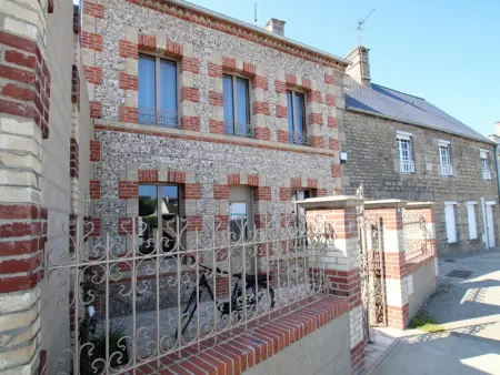 Maison mitoyenne charmante à Barfleur avec jardin, TV connectée et accès Internet - Photo 19