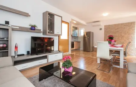 SEAHORSE Apartments, Maison 15 personnes à Razanj - Photo 4