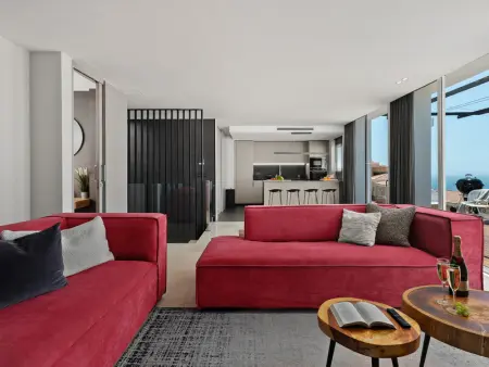 Résidence unique avec piscine chauffée et vue océan à Adeje - Photo 6