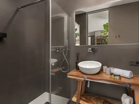 Résidence unique avec piscine chauffée et vue océan à Adeje - Photo 24