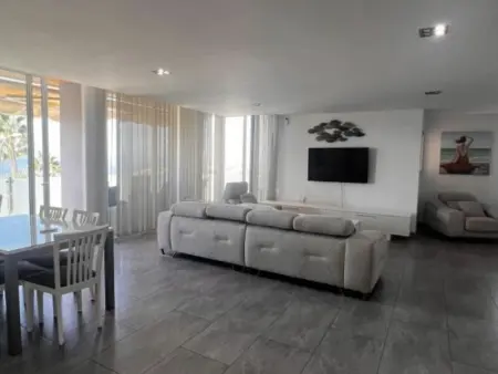 Villa élégante à Costa Adeje avec piscine chauffée - Photo 2