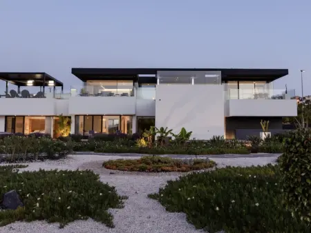 Villa contemporaine de luxe à Adeje avec piscine privée et jardin paysager - Photo 34