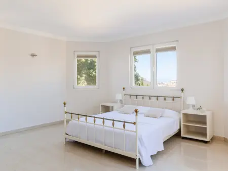 Villa à Arona avec vue montagne, piscine privée et jardin - Photo 6