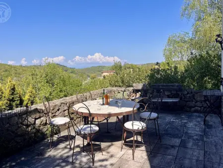 Domaine rustique avec piscine privée et animaux acceptés - Photo 20