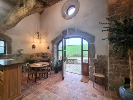 Domaine rustique avec piscine privée et animaux acceptés - Photo 32