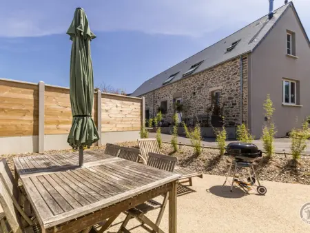 Charmante maison avec terrasse à Bretteville, Gite 4 personnes à Bretteville - Photo 4