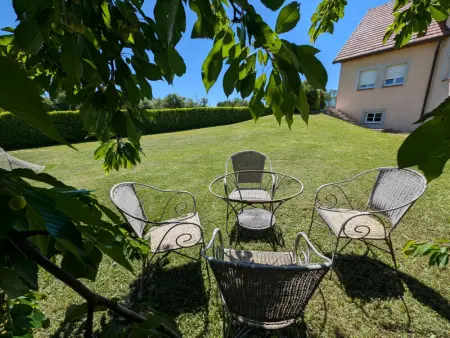 Gîte spacieux à Fretigney avec jardin et billard, idéal pour 8 pers. - Photo 7