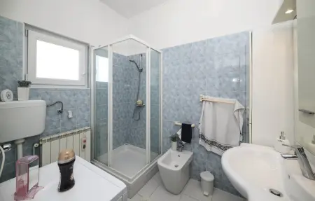 Appartement 7 personnes à Brodarica - Photo 32