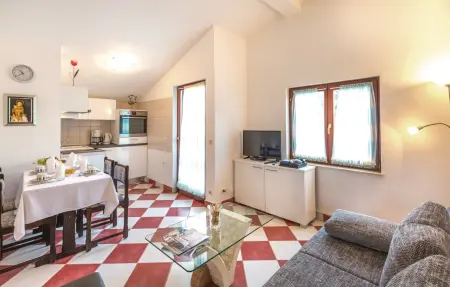 Maison 10 personnes à Katuni - Photo 2