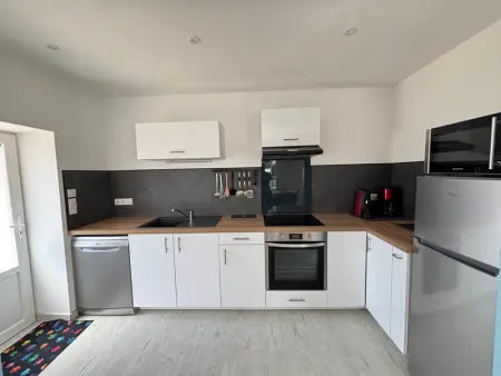 Maison rénovée 4 pers – Cour fermée et parking - Photo 3