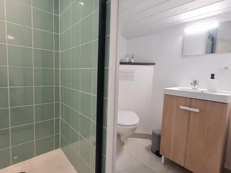 Petit nid cosy entre vignes et forêt, tout inclus avec terrasse privative - Photo 4