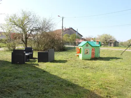 Grand gîte tout équipé à la ferme, idéal pour familles et amis, avec terrasse et proche de loisirs - Photo 24