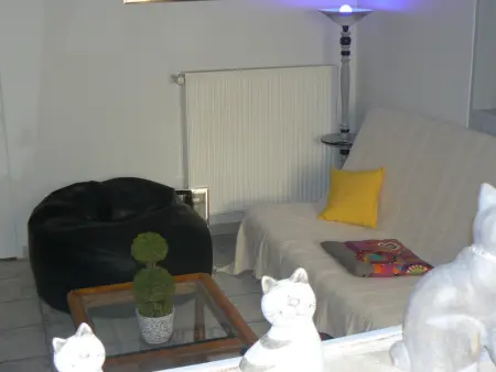 Séjour paisible dans la campagne de Mont-l'Étroit, proche de sites historiques - Photo 4