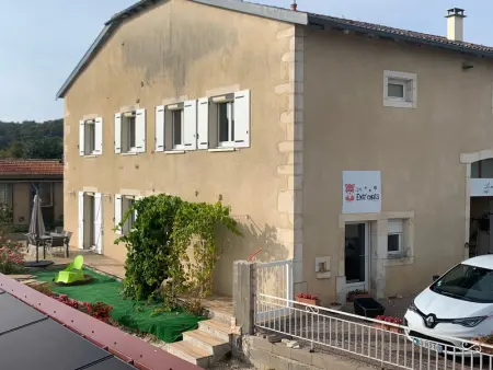 Séjour paisible dans la campagne de Mont-l'Étroit, proche de sites historiques - Photo 13