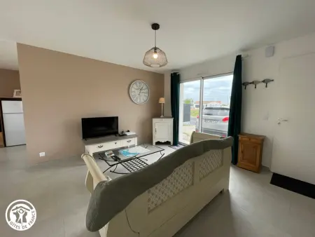 Gîte moderne à La Barre-de-Monts avec terrasse et parking - Photo 9