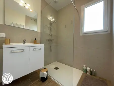 Gîte moderne à La Barre-de-Monts avec terrasse et parking - Photo 15