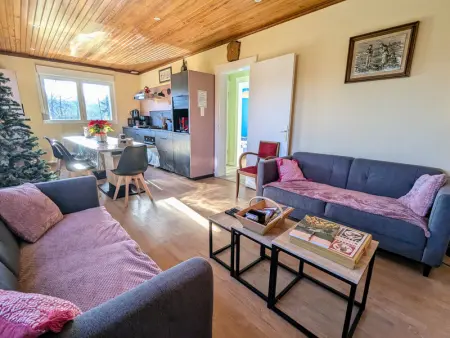 Maison de campagne rénovée avec jacuzzi et espaces de détente - Photo 9