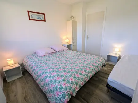 Maison de campagne rénovée avec jacuzzi et espaces de détente - Photo 14