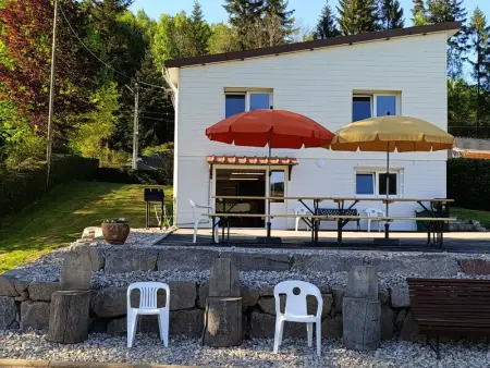 Maison de campagne rénovée avec jacuzzi et espaces de détente - Photo 26