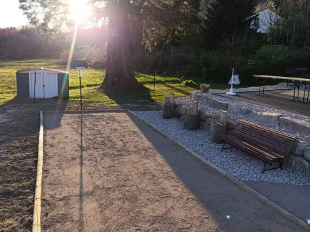 Maison de campagne rénovée avec jacuzzi et espaces de détente - Photo 35