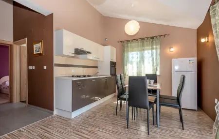 Maison 10 personnes à Tribunj - Photo 1