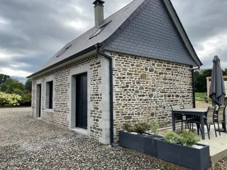 Gîte moderne et confortable avec WIFI pour deux à Saint-Quentin-les-Chardonnets - Photo 1