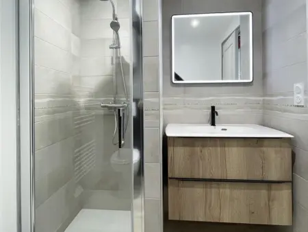 Gîte moderne et confortable avec WIFI pour deux à Saint-Quentin-les-Chardonnets - Photo 6