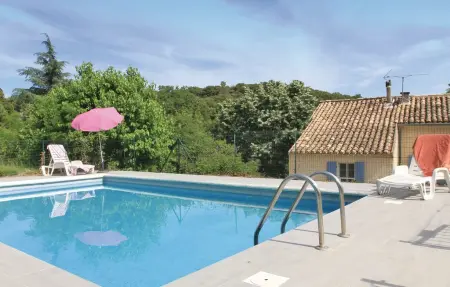 Maison 6 personnes à St. Julien de Peyrolas - Photo 2