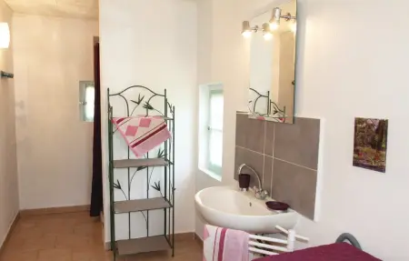 Maison 6 personnes à St. Julien de Peyrolas - Photo 17