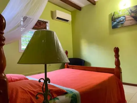 Appartement spacieux à Sainte-Rose, 70 m² avec jardin - Photo 13