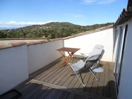 Maison confortable à La Garde-Freinet, 160 m², vue ville - Photo 12