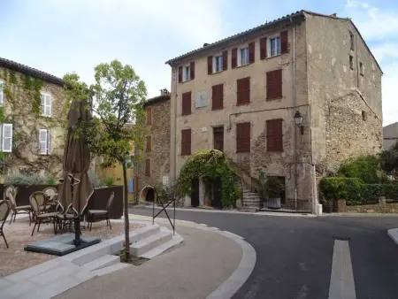 Maison confortable à La Garde-Freinet, 160 m², vue ville - Photo 17