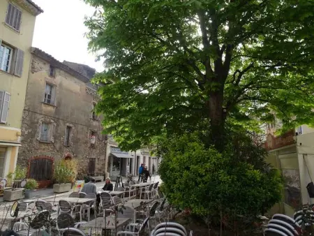 Maison confortable à La Garde-Freinet, 160 m², vue ville - Photo 21