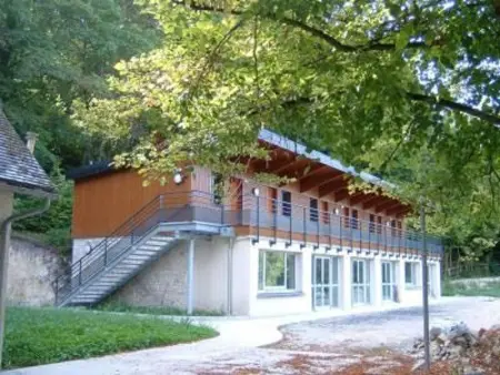 Gîte de groupe avec salle polyvalente et parking à Boncourt - Photo 0