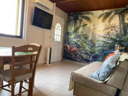 Appartement cosy avec vue sur remparts à Aigues-Mortes - Photo 9