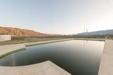 Casa do Caseiro, Maison de vacances confortable à Vila Flor avec piscine - Photo 5
