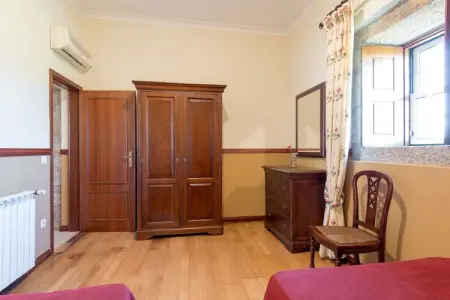 Casa do Caseiro, Maison de vacances confortable à Vila Flor avec piscine - Photo 14