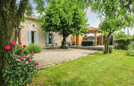Maison 8 personnes à St. Aubin de Cadelech - Photo 1