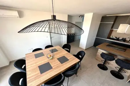 100 HERVOCHON, Appartement 6 personnes à Sérignan - Photo 2