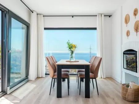 Villa élégante avec jardin et piscine privée à Tabaiba - Photo 12