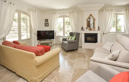 Maison 9 personnes à Eygalières - Photo 1