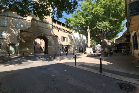 Charmante maison de Village, Maison 2 personnes à Pelissanne - Photo 11