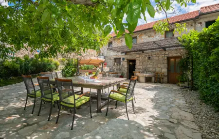 Maison 10 personnes à Zmijavci - Photo 4