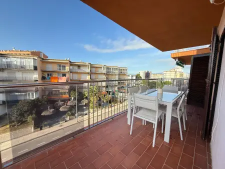 Appartement 4 pers à Rosas, 250m de la plage, terrasse, proche centre ville et lave-linge - Photo 5